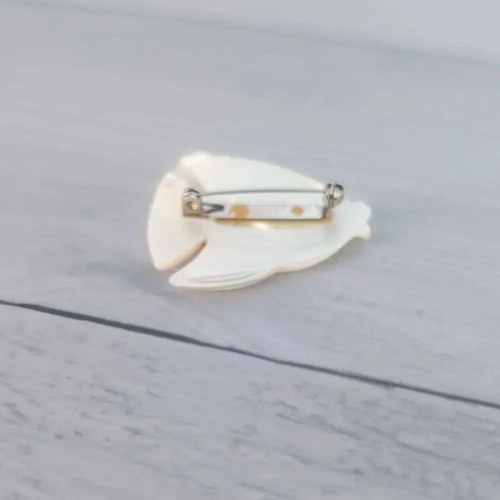 Vintage Brooch - Carved Mother of Pearl Fish Brooch